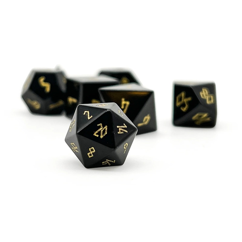 Gemstone Dice: Pebbles - Obsidian (Gold Font)