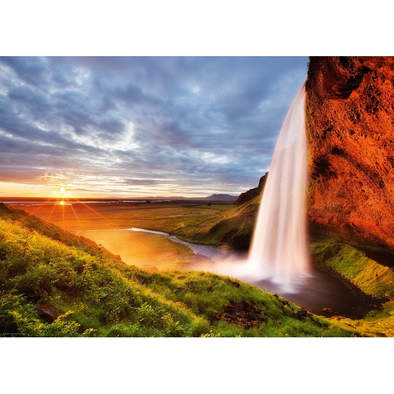 Seljalandsfoss Waterfall (Heye, condensed box)